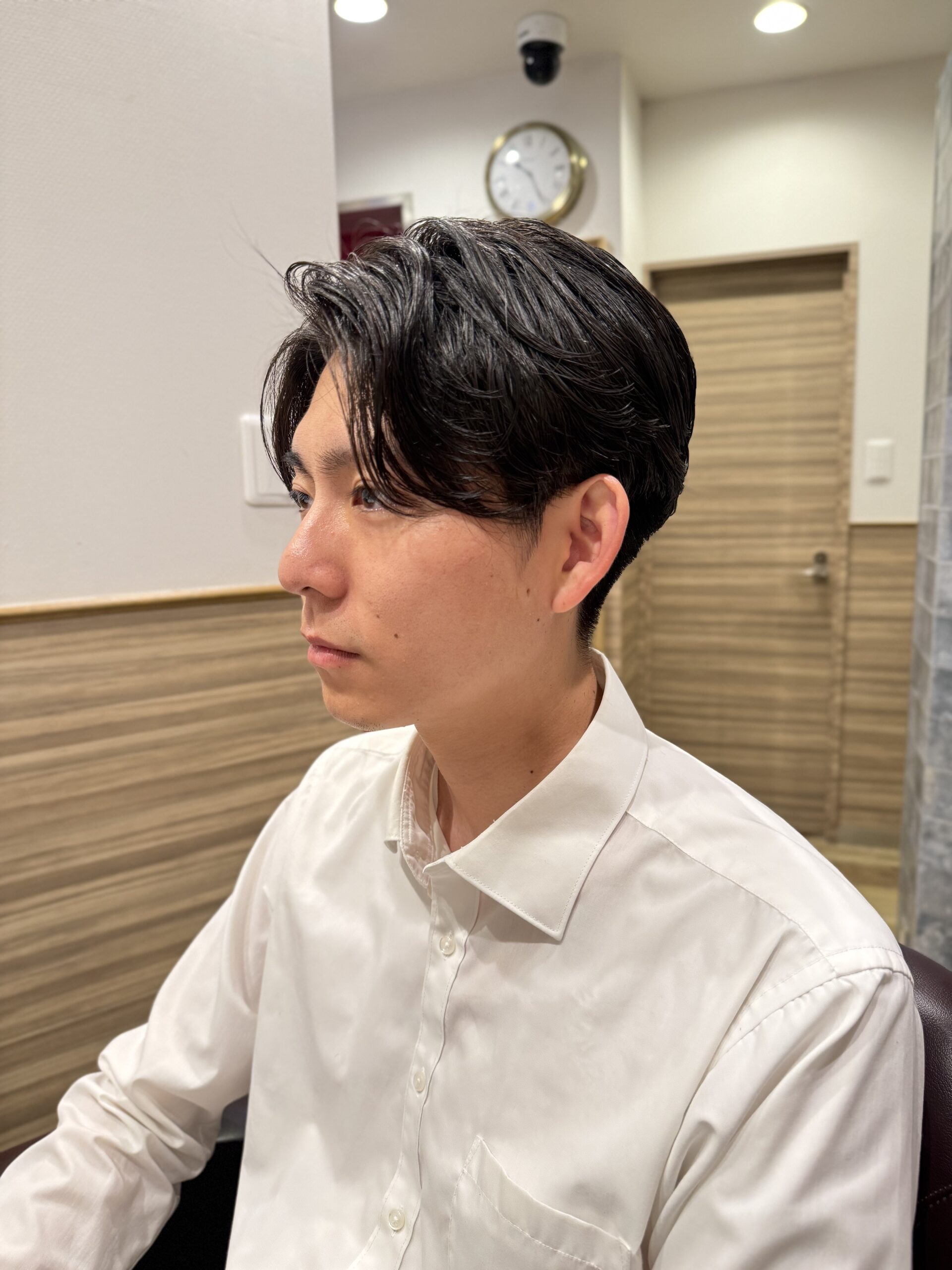20代30代垢抜けオシャレツーブロックニュアンスパーマ