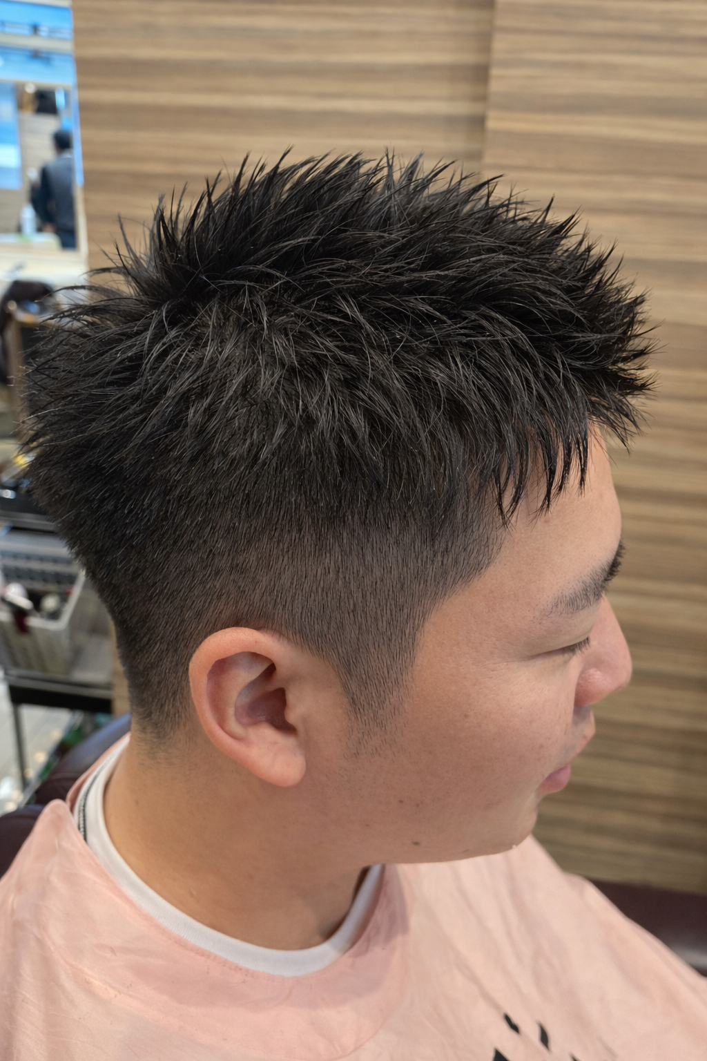 爽やかビジネススパイキーショート刈り上げ