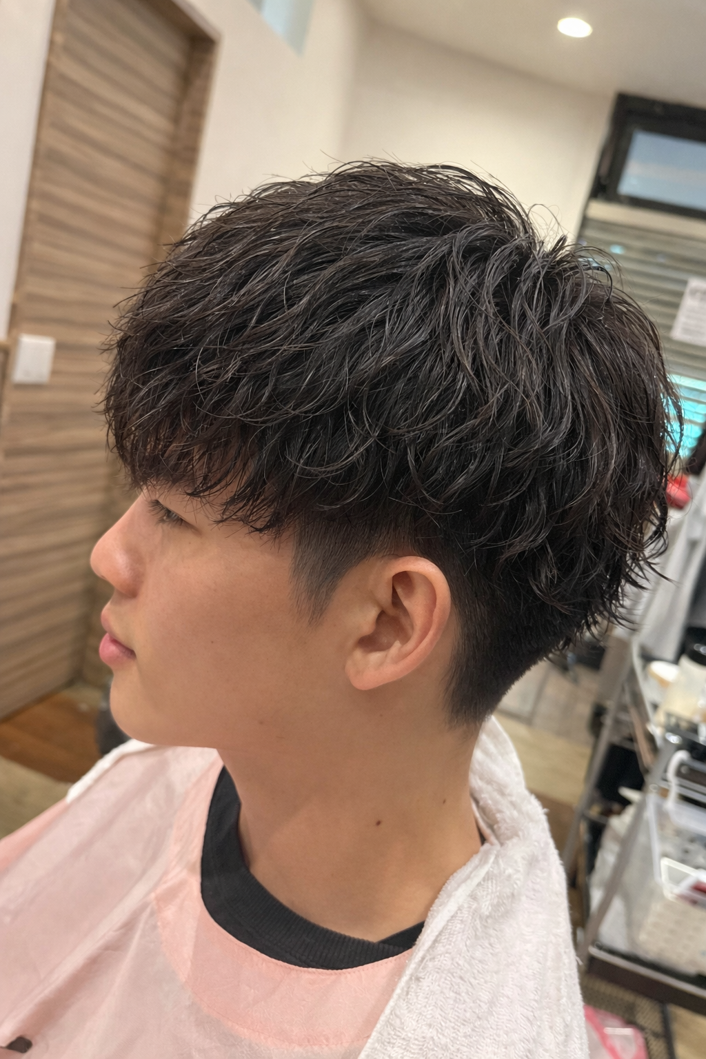 ソフトツイストスパイラルマッシュツーブロック刈り上げ