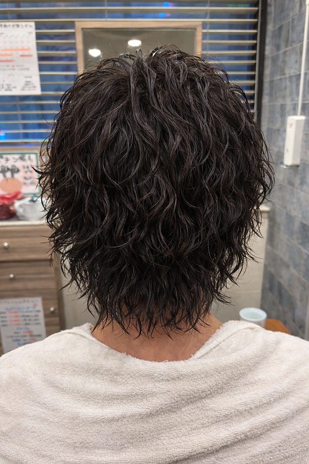 波巻きツイストスパイラルミックスパーマウルフ